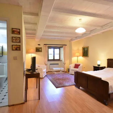 Saint-sauveur Hideaway Сasa de vacaciones