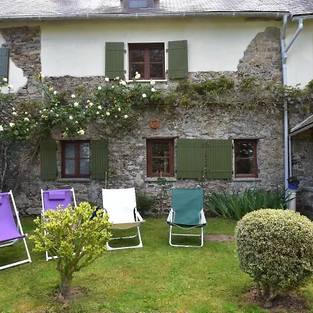 Сasa de vacaciones Saint-sauveur Hideaway *